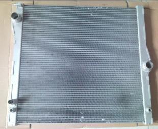 供应宝马X5E70 水箱散热器17117585036_汽摩配件_世界工厂网中国产品信息库